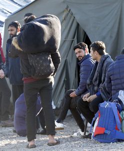 Fala migracyjna uderza w Berlin. Zamieniają lotniska w hotele awaryjne