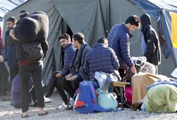 Fala migracyjna uderza w Berlin. Zamieniają lotniska w hotele awaryjne