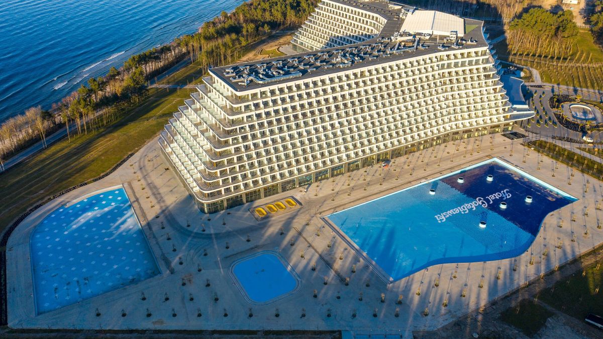 Hotel Gołębiewski w Pobierowie