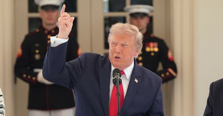 Operator promptera obstawiał przemówienia Trumpa. Wygrał fortunę
