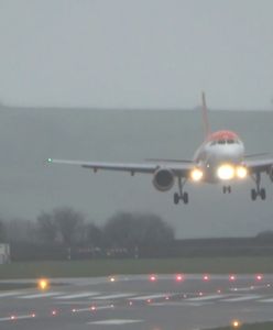 Dramatyczny moment lądowania w Bristolu. Piloci robili, co mogli