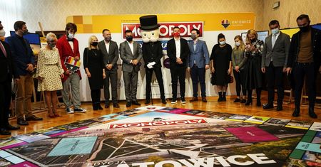 Monopoly Katowice. Kup sobie Fabrykę Porcelany albo Spodek