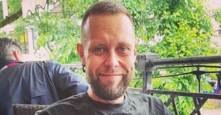 Mateusz "Big Boy" Borkowski z "Gogglebox" pozuje na plaży: "Opalanie kości, bo TŁUSZCZ JUŻ WYTOPIŁEM" (FOTO)