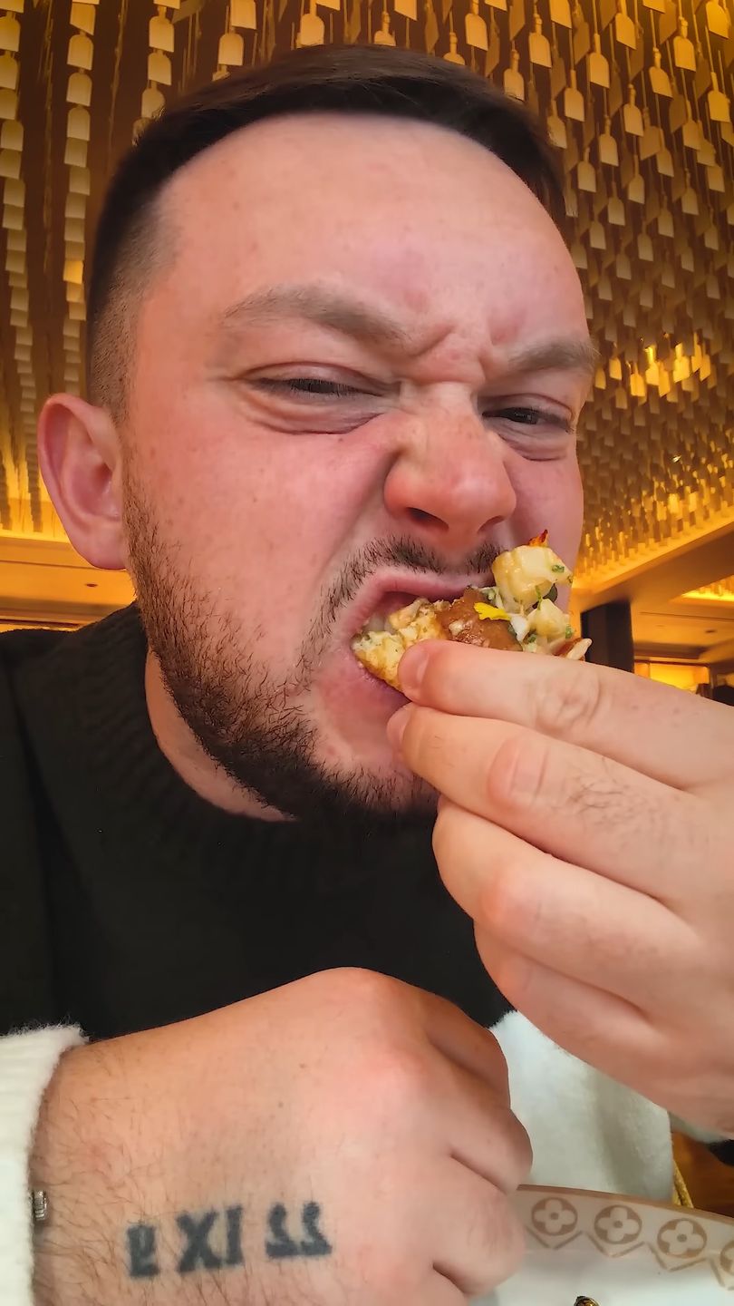 Książulo pognał do knajpy Louis Vuitton w Nowym Jorku