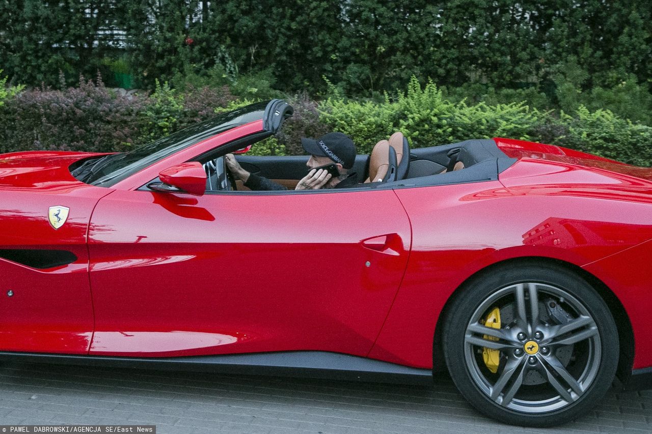 Patryk Vega w Ferrari Portofino (fot. Paweł Dąbrowski/Agencja SE/East News)