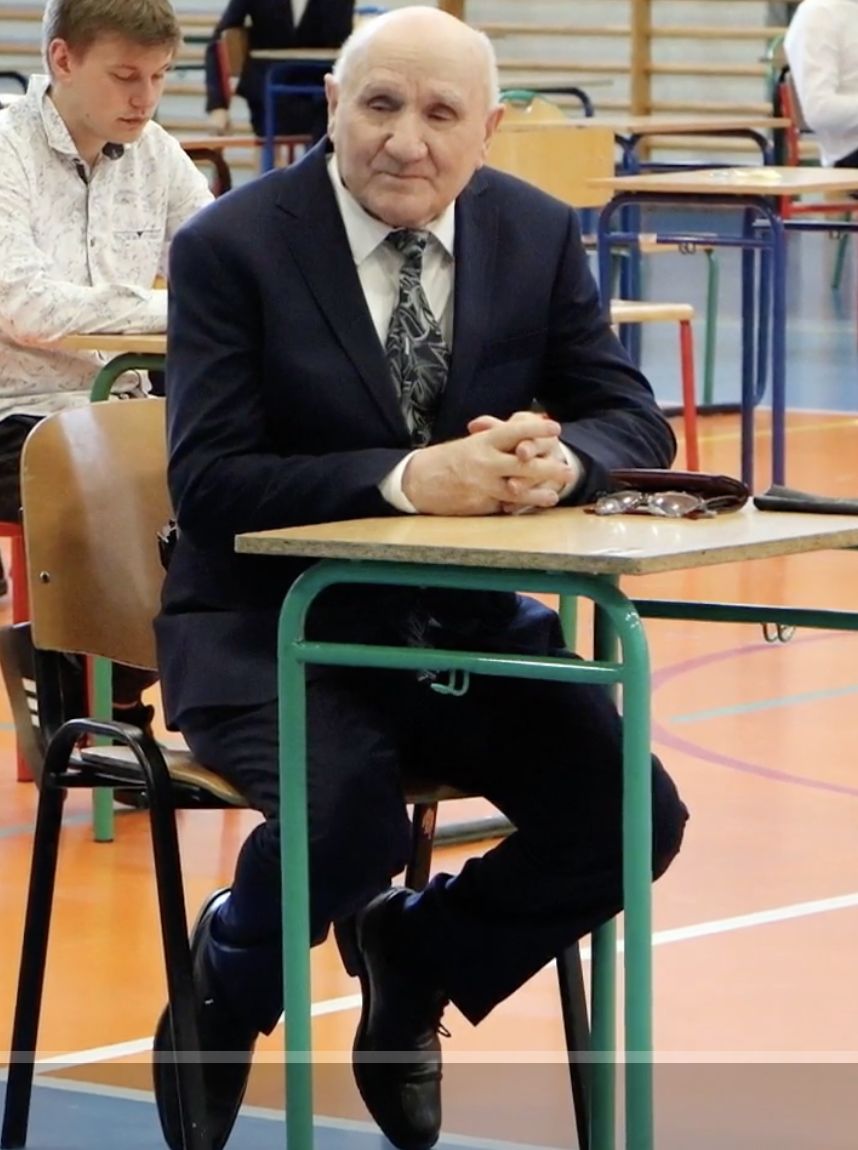 Józef Peruga w trakcie zdawania matury