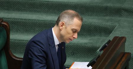 Miny w magazynie IKEA. Wiceszef MON ponownie zabiera głos