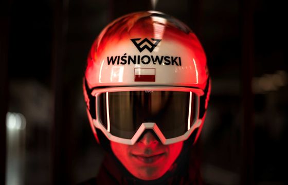 Wiśniowski sponsorem skoczka narciarskiego Pawła Wąska