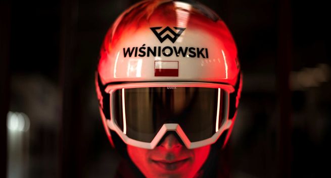 Wiśniowski sponsorem skoczka narciarskiego Pawła Wąska