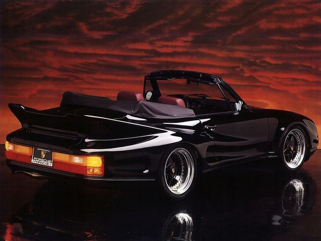 Road Runner wychodził zarówno jako coupe, jak i cabrio