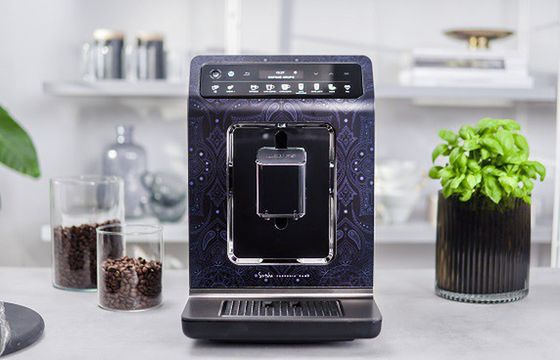 Krups przedstawia w kampanii nową linię ekspresów do kawy Evidence One