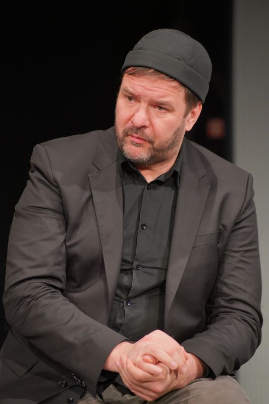 Tomasz Karolak na deskach teatru