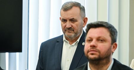 Skazany przez sąd Stanisław Gawłowski zawieszony w prawach członka klubu KO
