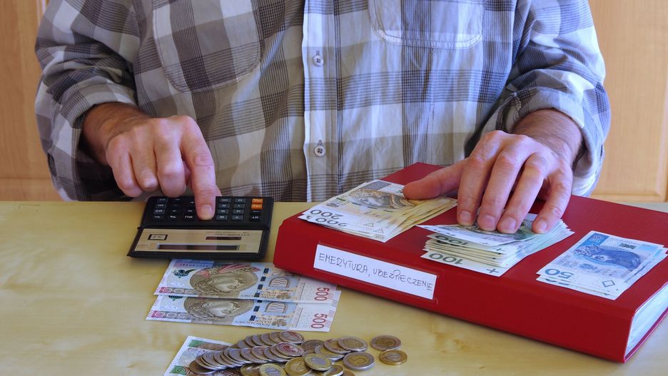 Czy Polacy uważają, że emerytura zapewni im godne życie? Raport IBRiS. Zdjęcie ilustracyjne 