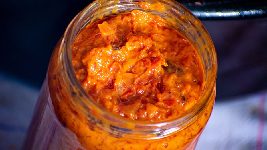 Domowa pasta z pieczonej papryki