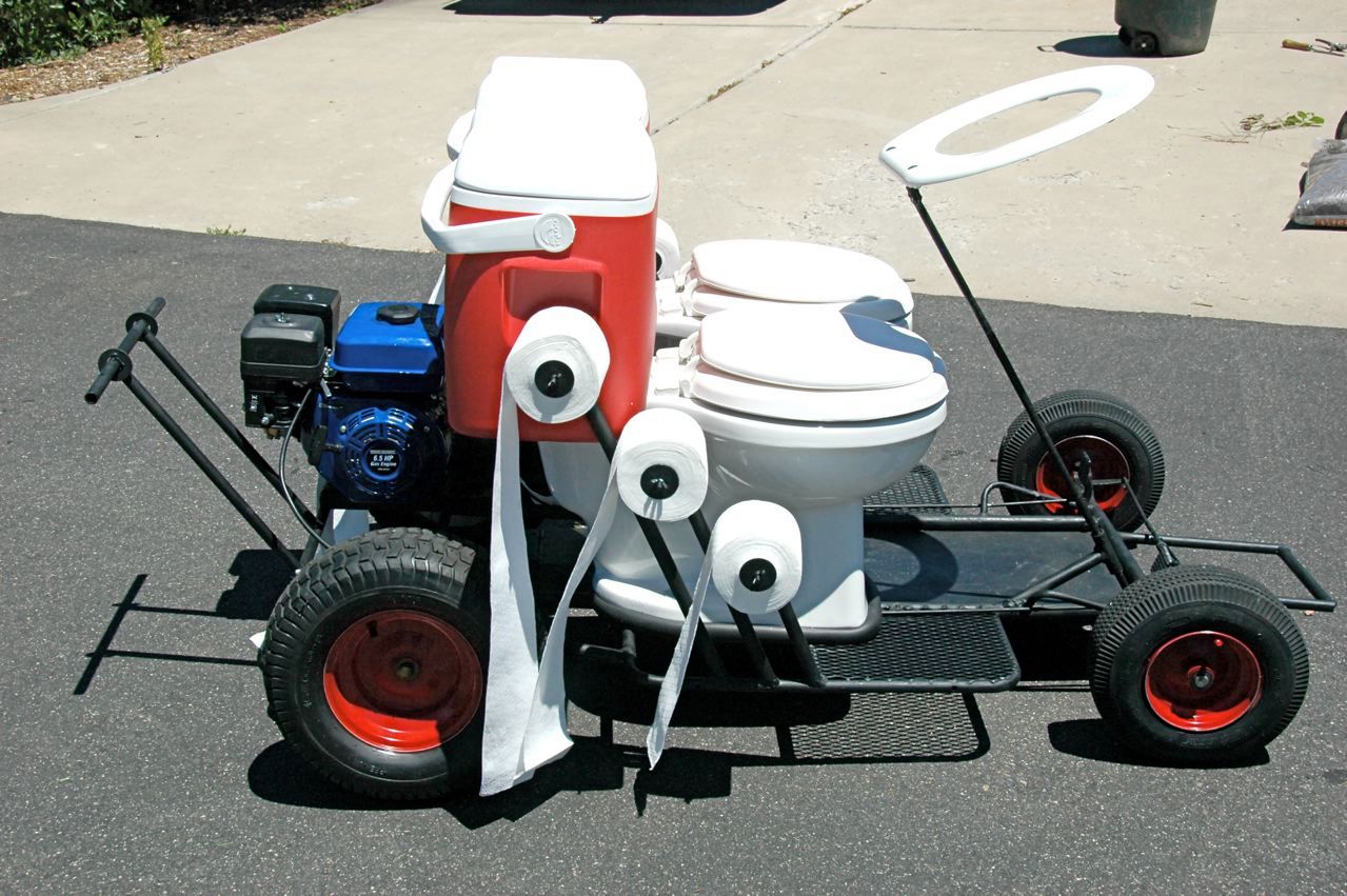 Toilet gokart