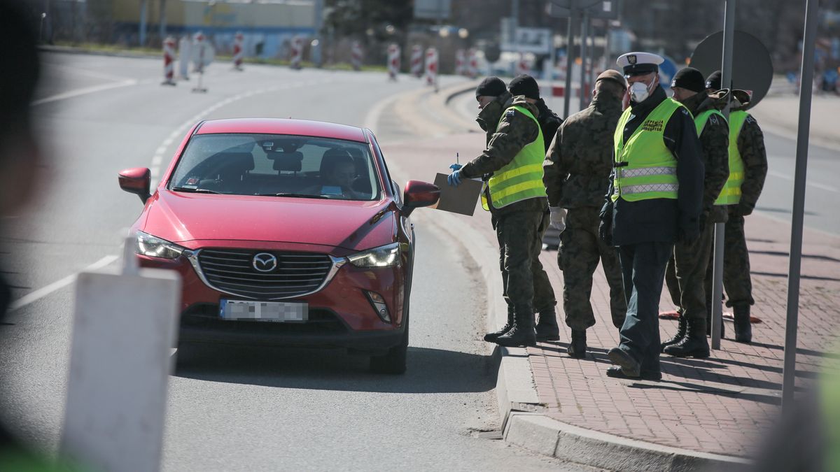 Na razie obostrzenia są dotkliwe i nie zanosi się, by miały zostać zniesione.