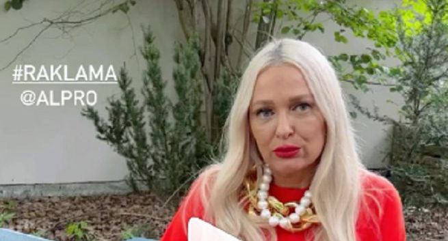 Katarzyna Nosowska parodiuje Caroline Derpienski w reklamie Alpro