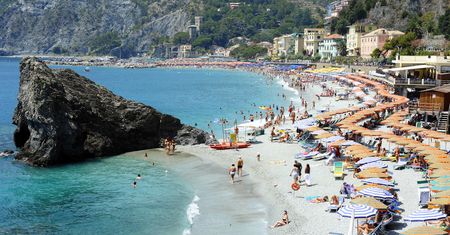 Wakacje 2021. Włochy otwierają sezon na plażowanie