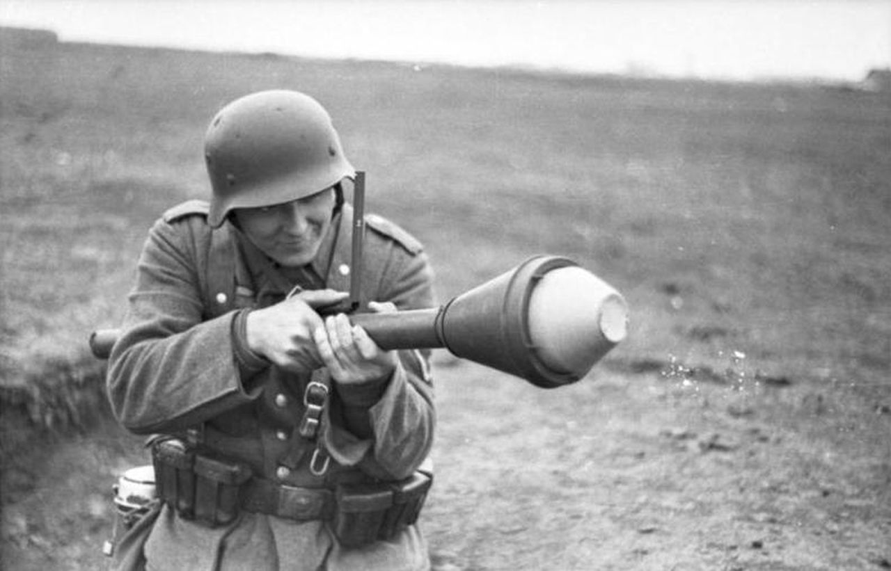 Wunderwaffe (5). Panzerfaust – pancerna pięść Hitlera