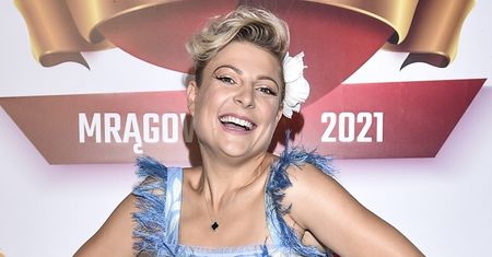 Magdalena Narożna BEZ MAKIJAŻU wygląda jak nastolatka. Internauci reagują