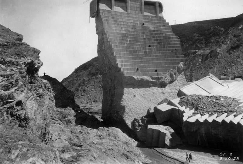 Zniszczona zapora św. Franciszka (Fot. Owensvalleyhistory.com)