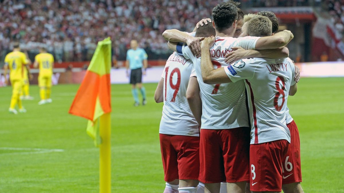 Zbigniew D. miłą proponować dyplomy znanym piłkarzom 