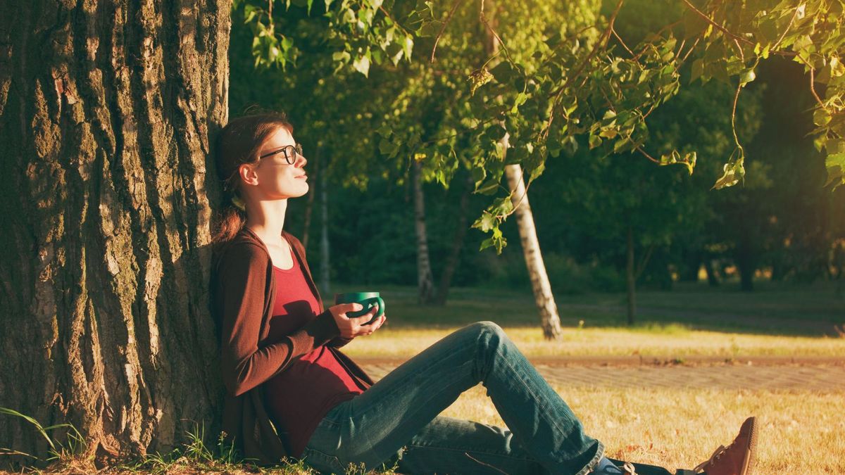 Osoba deklarująca się jako singiel jest często człowiekiem młodym. 