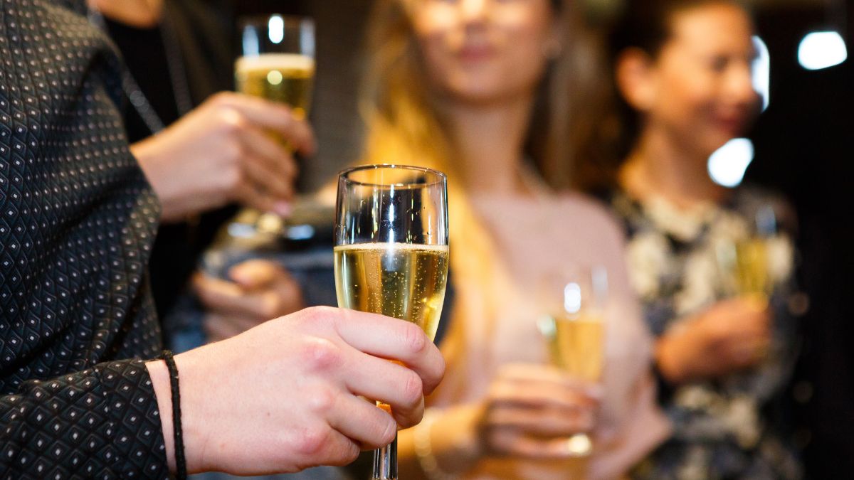 Alkohol nie powinien być spożywany z tymi produktami. To grozi katastrofą!