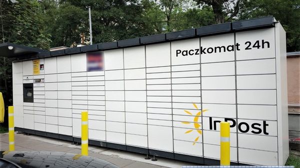 Wrocław. Gigantyczny paczkomat zniknie z Biskupina. Interweniowała konserwator zabytków