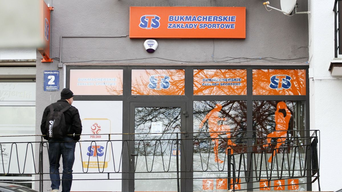 Minister Finansów nałożył karę administracyjną na STS