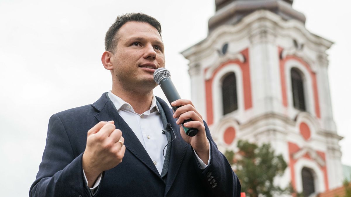 S?awomir Mentzen w Poznaniu
Fot. Lukasz Gdak/East News, Poznan, 12.10.2023. Lider Konfederacji Slawomir Mentzen ponownie odwiedzil Poznan, na finiszu kampanii wyborczej.
Lukasz Gdak