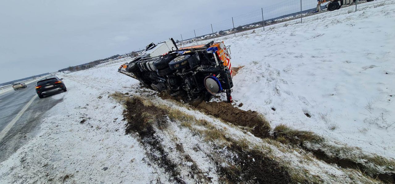 Pług wypadł z drogi