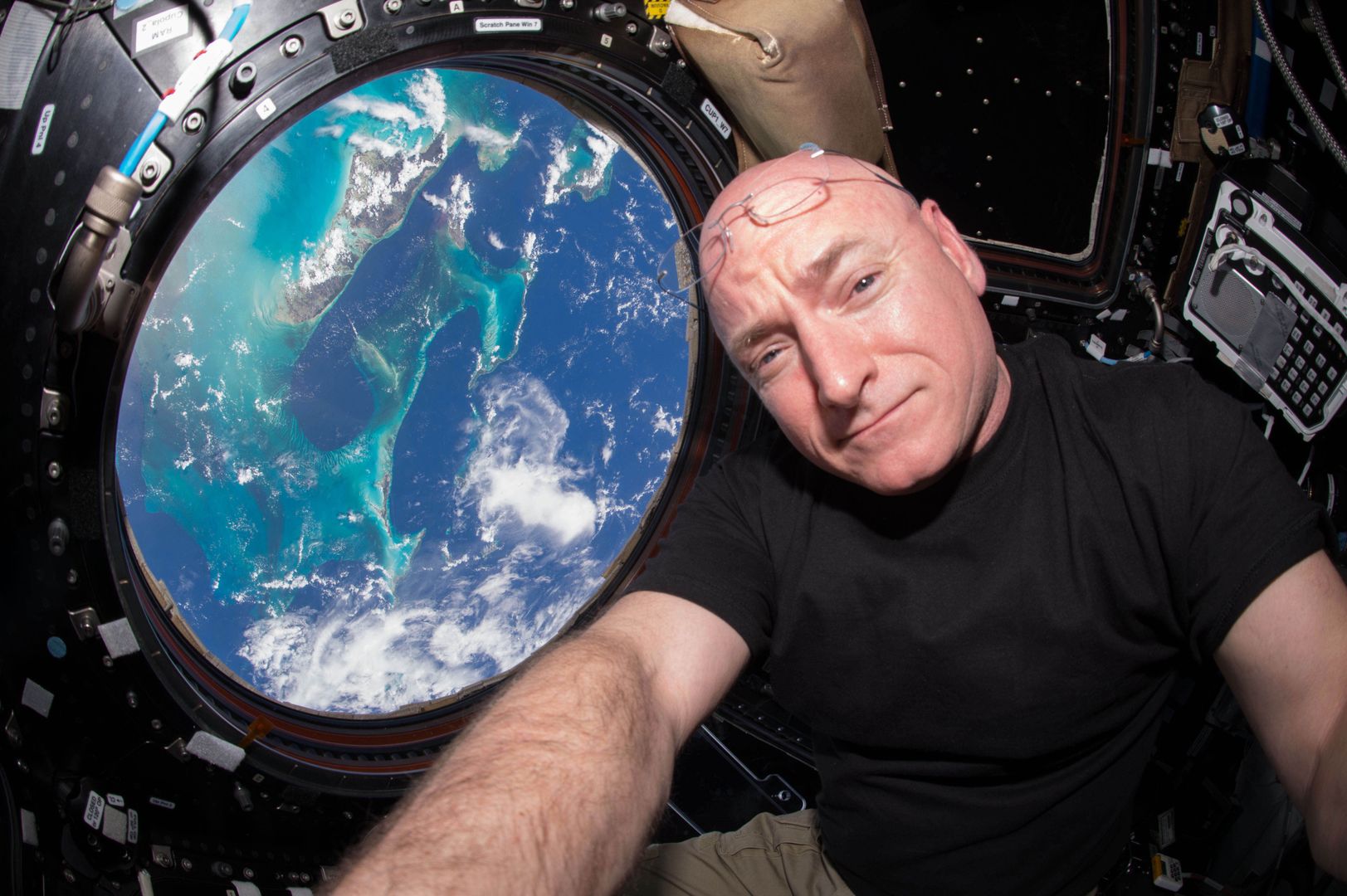 Astronauta Scott Kelly przekonuje, że na naukę nigdy nie jest za późno. Szkoła nie była jego mocną stroną, ale edukacja w dorosłości pozwoliła mu zrealizować marzenie o lotach kosmicznych. 