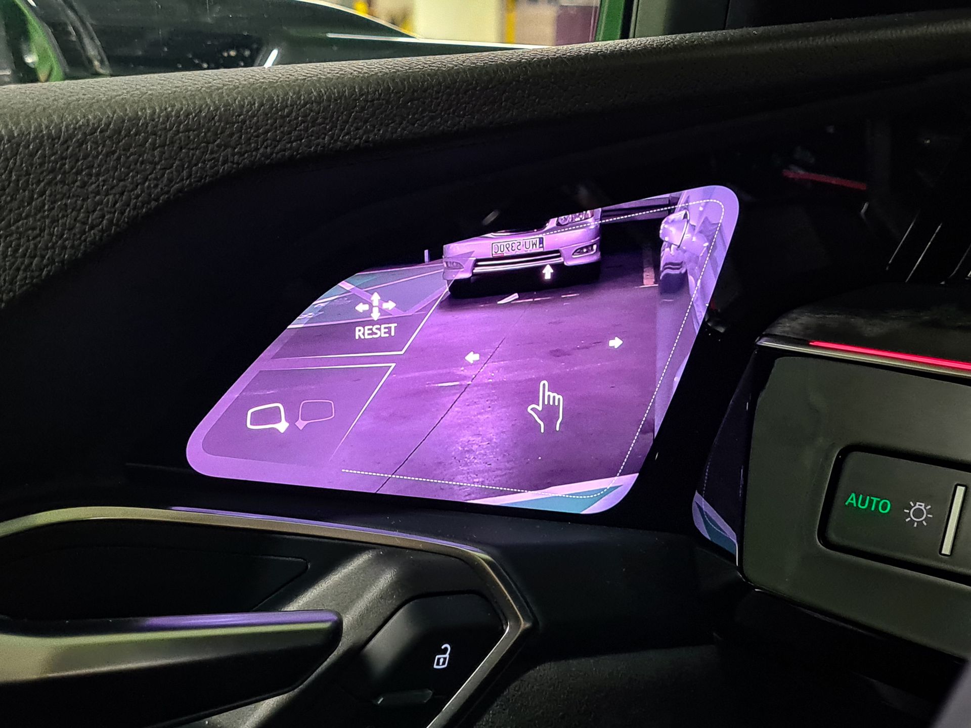 Audi e-tron Sportback: Wirtualne lusterka, Audi Charging Service, system i kamery 360 stopni z 3D 9