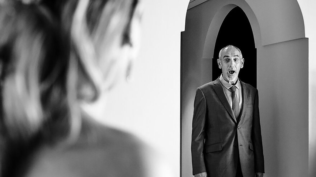 Zdjęcia ślubne pełne emocji. Tak ojcowie reagują na widok swoich córek 1