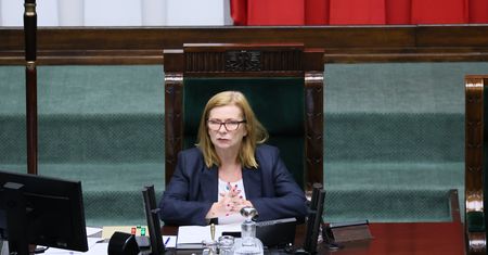 Dwa miesiące w podróży. Kosztowne wyjazdy wicemarszałek Sejmu
