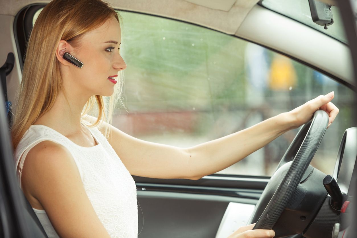 Douszne słuchawki Bluetooth