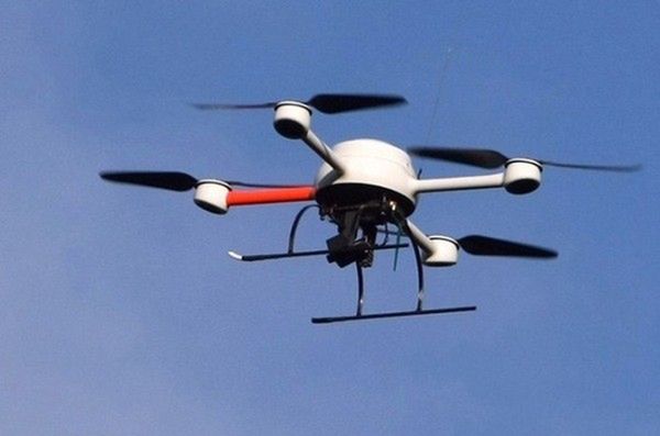 Dron latający nad Lotniskiem Chopina zostanie zbadany. "Mógł stanowić zagrożenie"