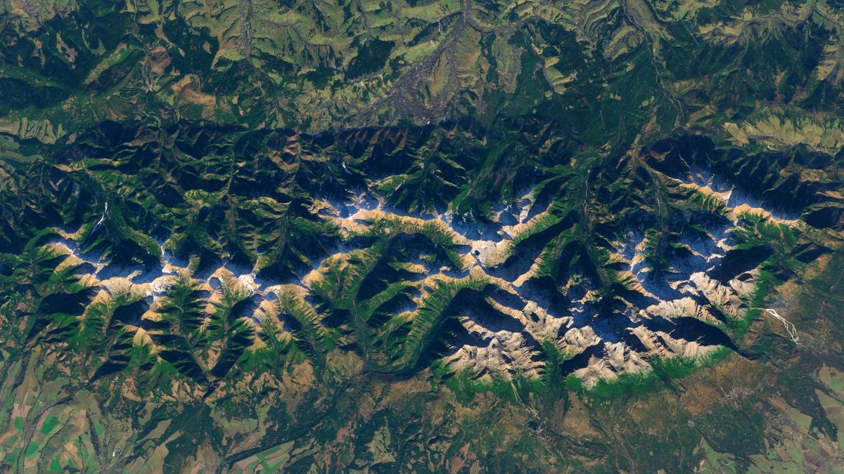 W Tatrach pada śnieg. Widać to już nawet z kosmosu 