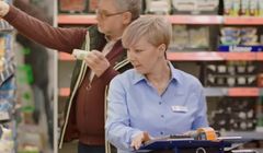 Lidl, Aldi i Biedronka dają premie za pracę w czasie epidemii, podziękowania dla pracowników w spocie Lidla (wideo)