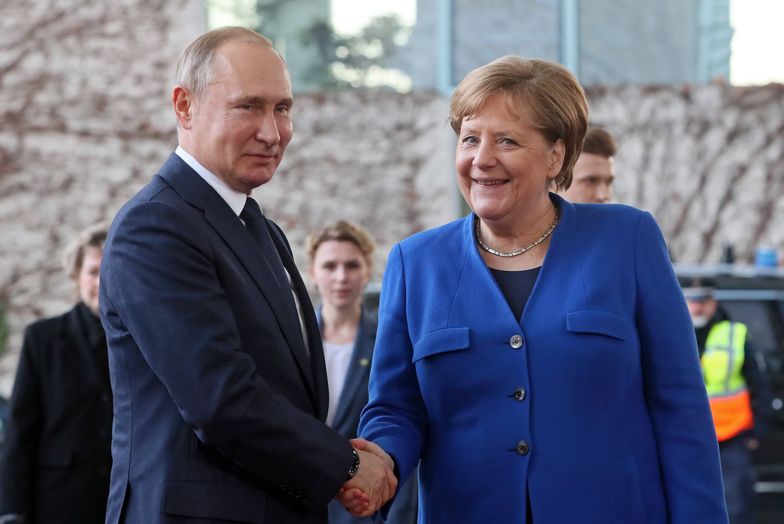 Merkel znała plany Putina. Niemiecki dziennik: zataiła te informacje