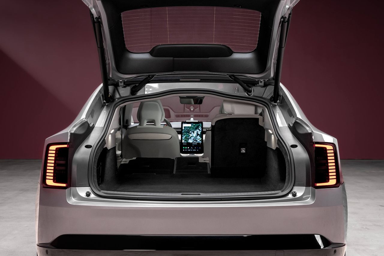 Volvo ES90