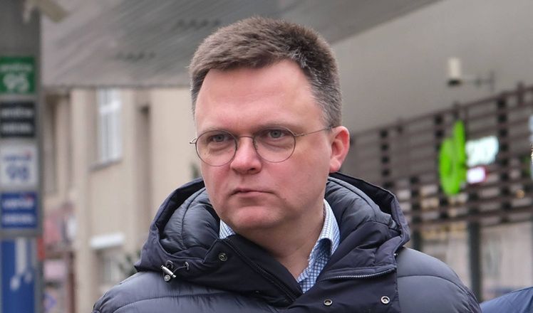 Medialne osobistości krytykują Szymona Hołownię