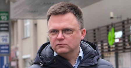Dawna współpracownica o Szymonie Hołowni: "Stał się WYNIOSŁY i HUMORZASTY". Opinią na temat marszałka zaskoczył też Tomasz Lis