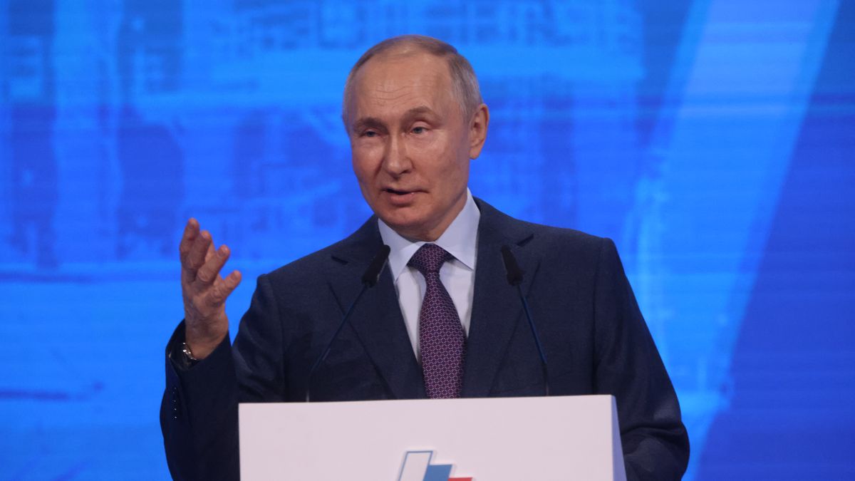 MOSCOW, RUSSIA - MARCH 16: (RUSSIA OUT) Russian President Vladimir Putin gestures during the congress of Russian Union of Industrialists and Entrepreneurs (RSSP) on March 16, 2023, in Moscow, Russia. Putin met top Russian businessmen and billionaires to talk about economic problems resulting from the sanctions brought about by the military invasion of Ukraine. (Photo by Contributor/Getty Images)