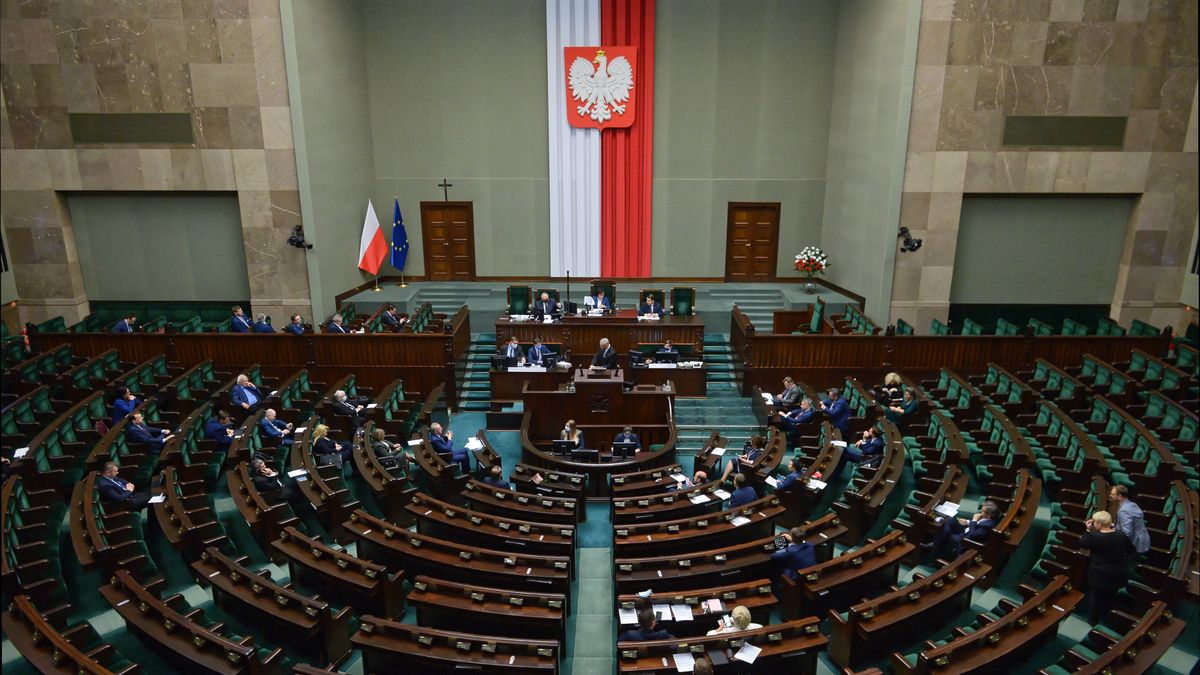 Tarcza antykryzysowa 3.0. Sejm odrzucił podwyżkę zasiłku dla bezrobotnych