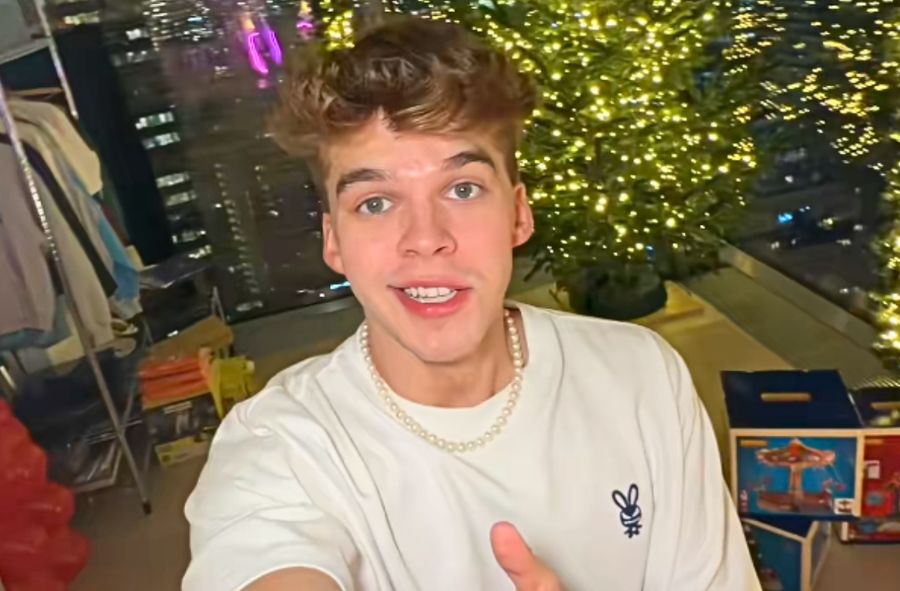 Jasper buduje jarmark w swoim mieszkaniu