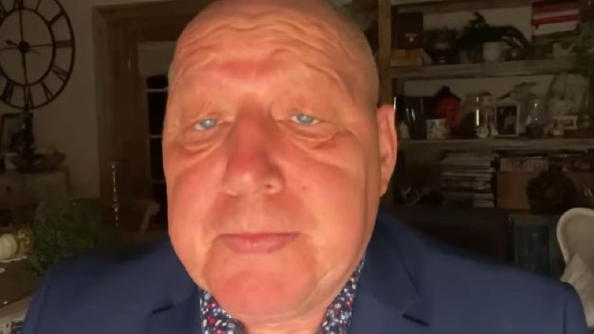 Nowe przepowiednie jasnowidza. 