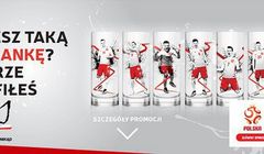 Szklanki z piłkarzami reprezentacji Polski w promocji Lotosu